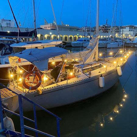 Hotel La Regina Lido di Ostia Zewnętrze zdjęcie